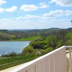 Maison Familiale 3 Avec Terrasse - Api-1-52-1340 *
