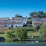 Maison Familiale 3 Avec Terrasse - Api-1-52-1340 *